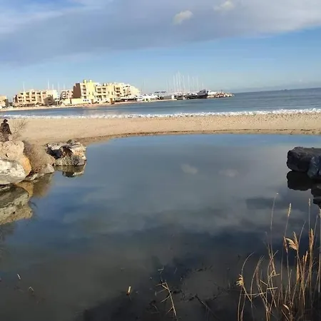 アパート Joli Studio A 500M De La Plage *
